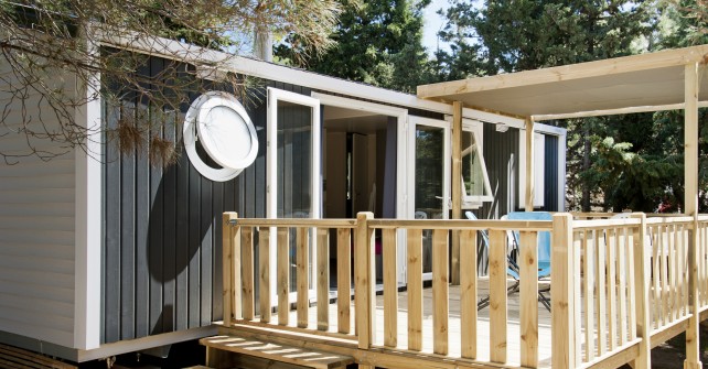 MOBILHOME COMFORT <br><span class="subtitle-room">3 Schlafzimmer – 6 Pers. max – Bergenblick</span>